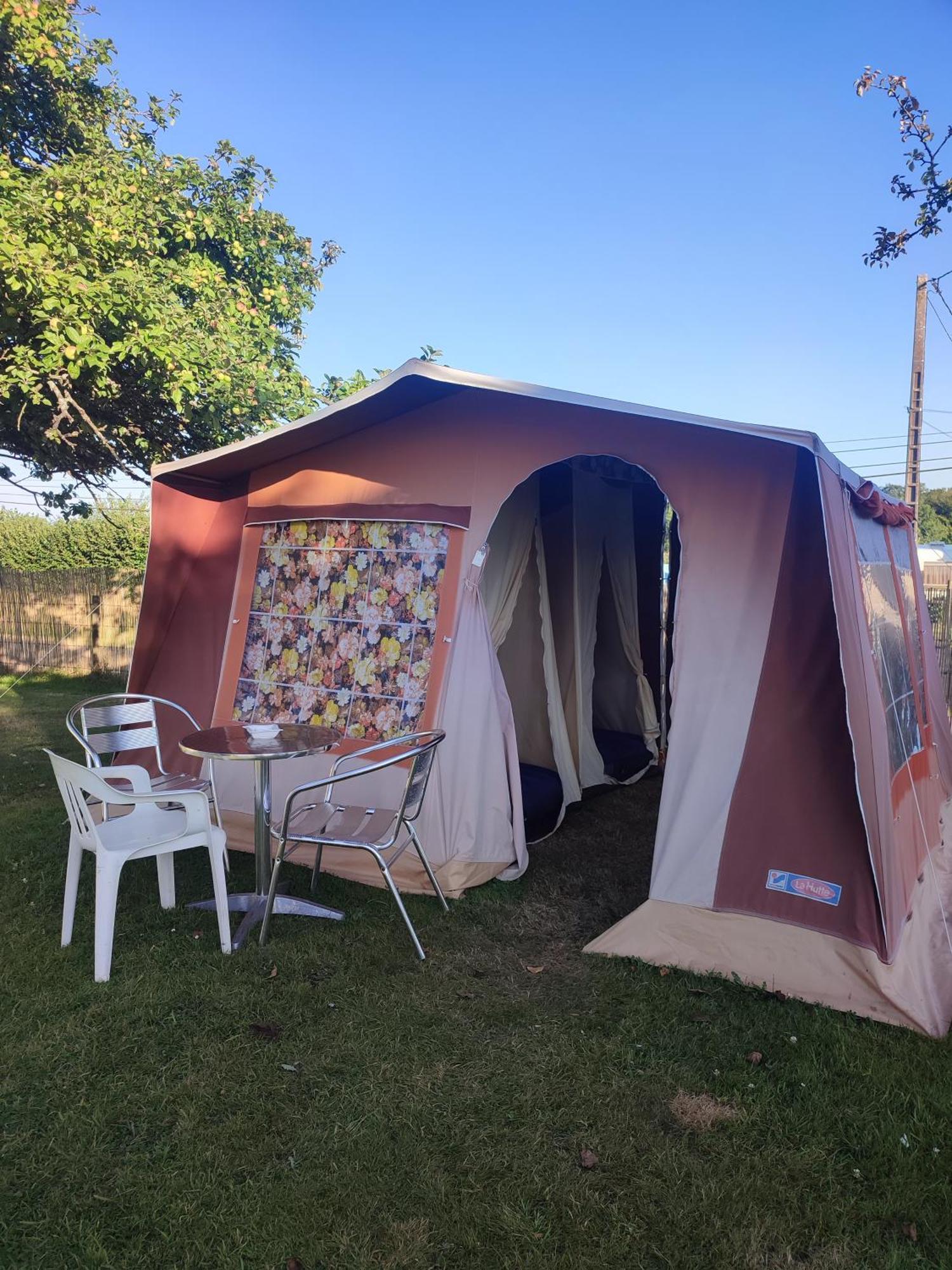 La Billardiere Camping A La Ferme Le Menil-Ciboult Luaran gambar