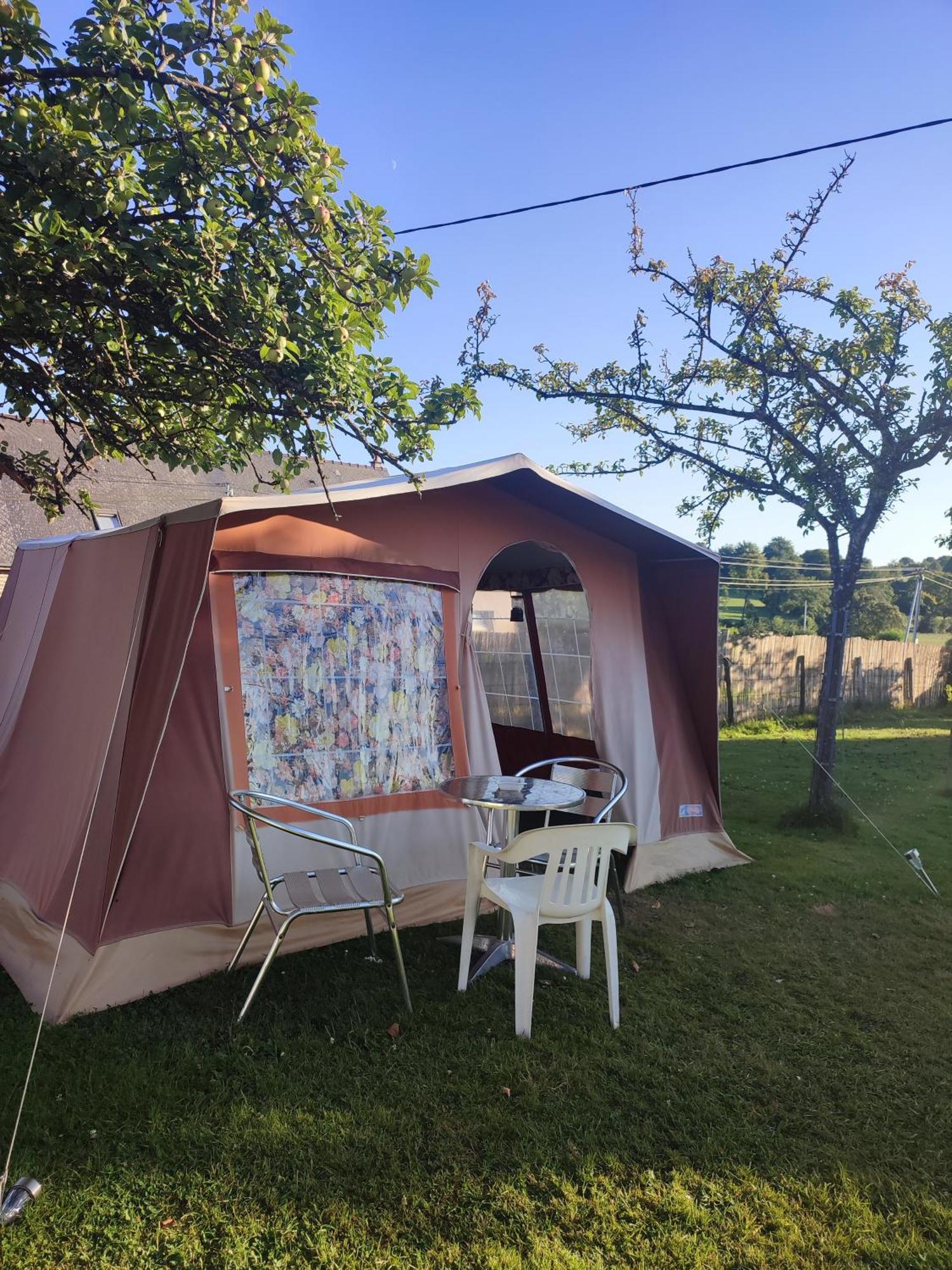 La Billardiere Camping A La Ferme Le Menil-Ciboult Luaran gambar